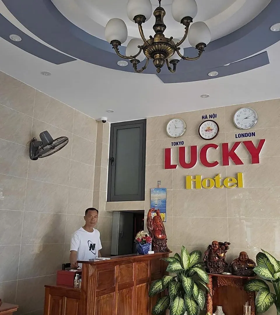 Lucky Hotel ブンタオ